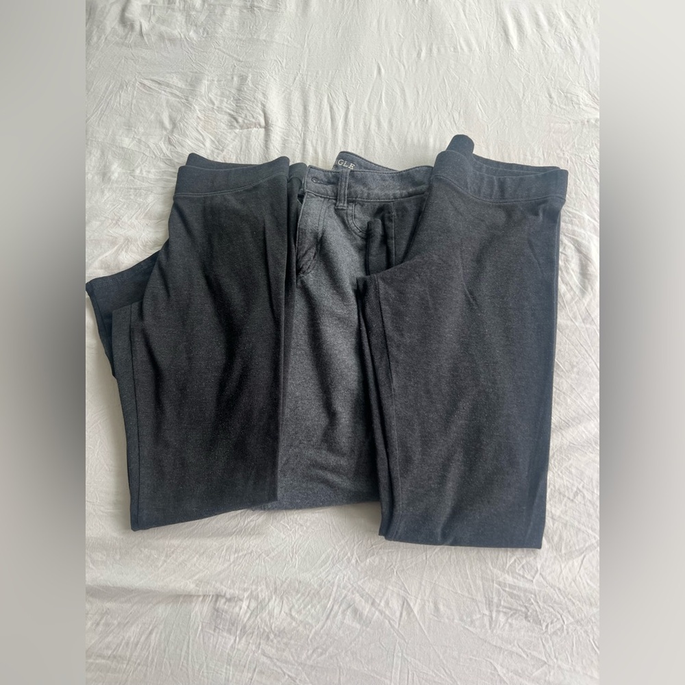 American Eagle / Aeropostale Gray Leggings/ Jeggings. M/ L & Size 4.